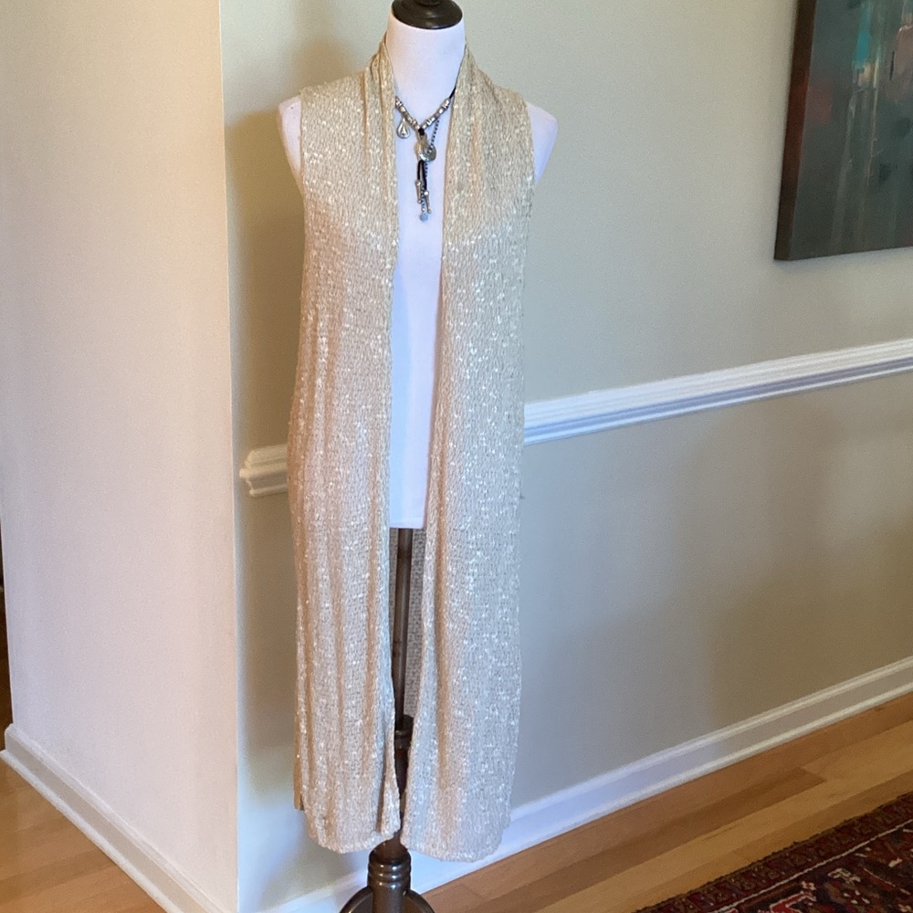 Sans Souci Cream Sleeveless Vest